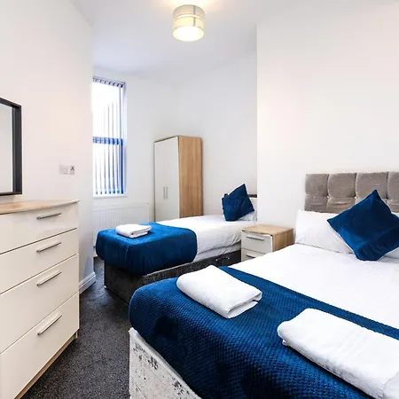 Apartment Spacious Close To City Centre With Secure Parking